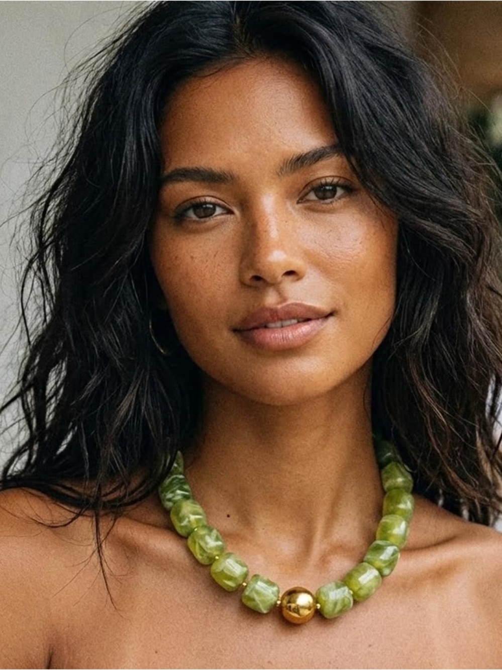 Green Beaded Statement Necklace with Gold Accent NEW - Picture 2 of 5